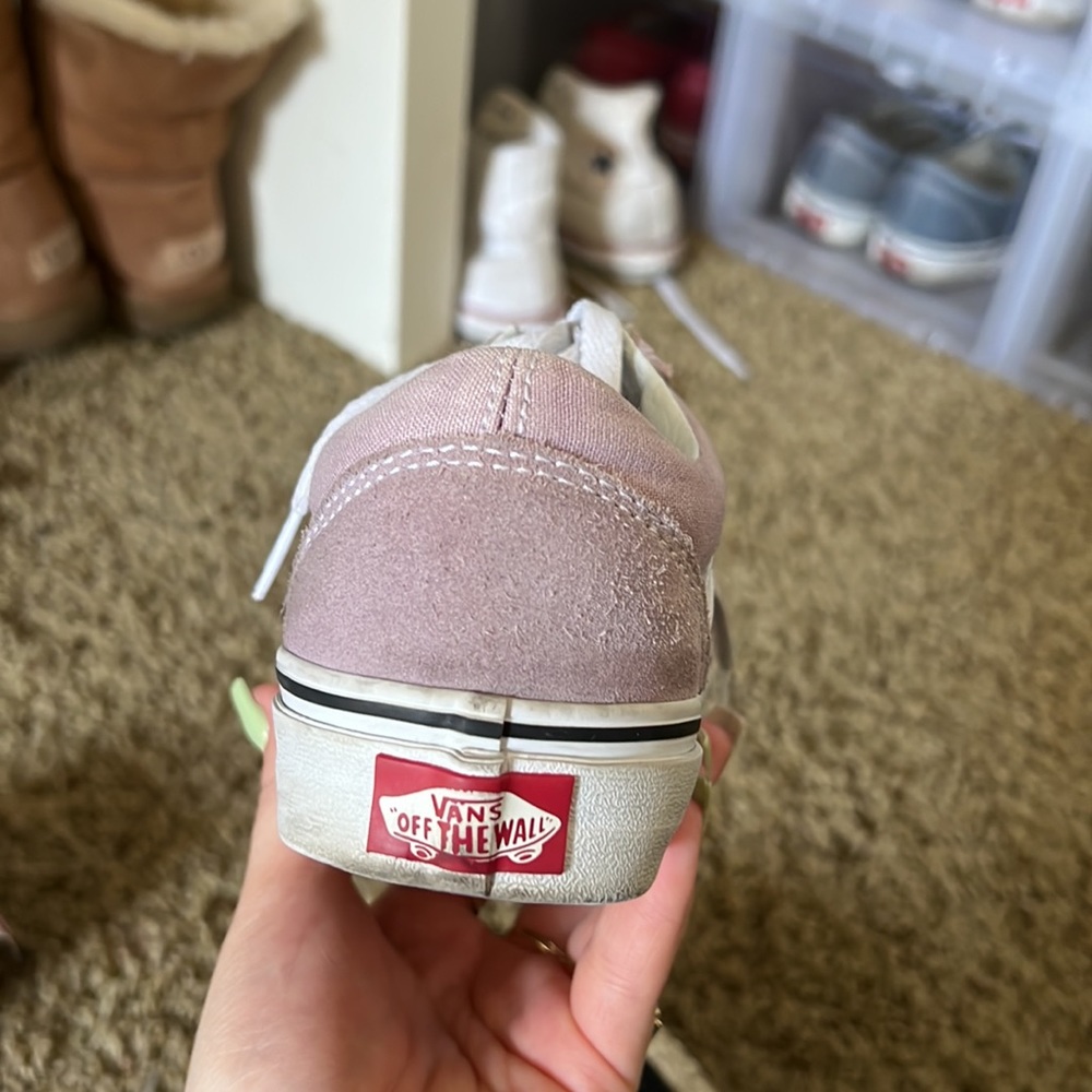 Vans - Picture 6 of 11